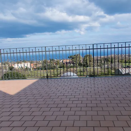 Gli Ulivi Dell'etna Linera