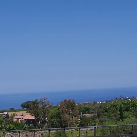 Pensjonat Gli Ulivi Dell'etna Linera
